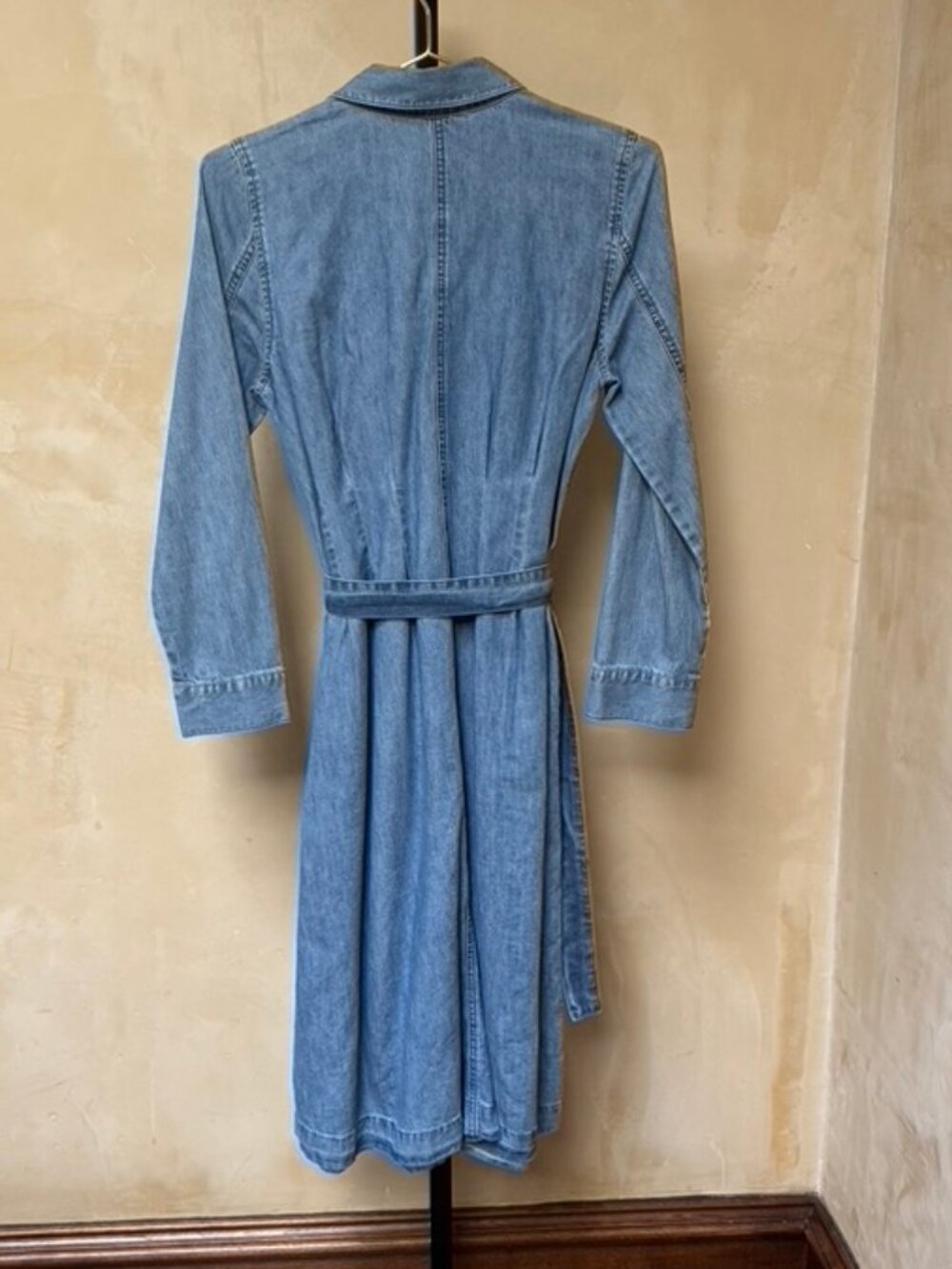 Madewell Tie-Waist Shirtdress: Denim Edition: Size 2 - Picture 10 of 10